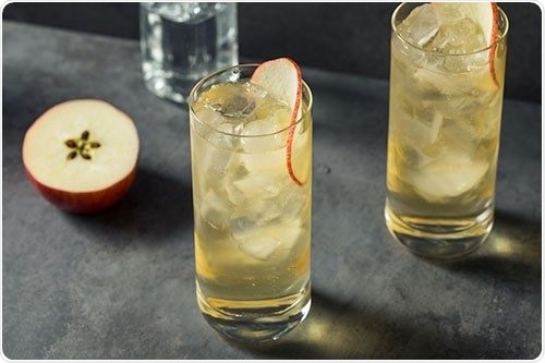 Monitoring conductivity in distillates provides better tasting apple spirits