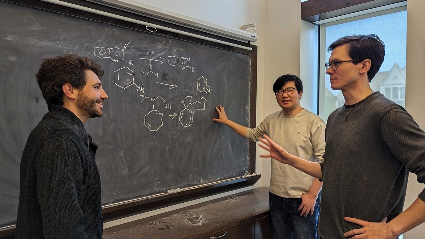 New Methods to Modify Molecular Structure Could Lead to More Tailored Drugs